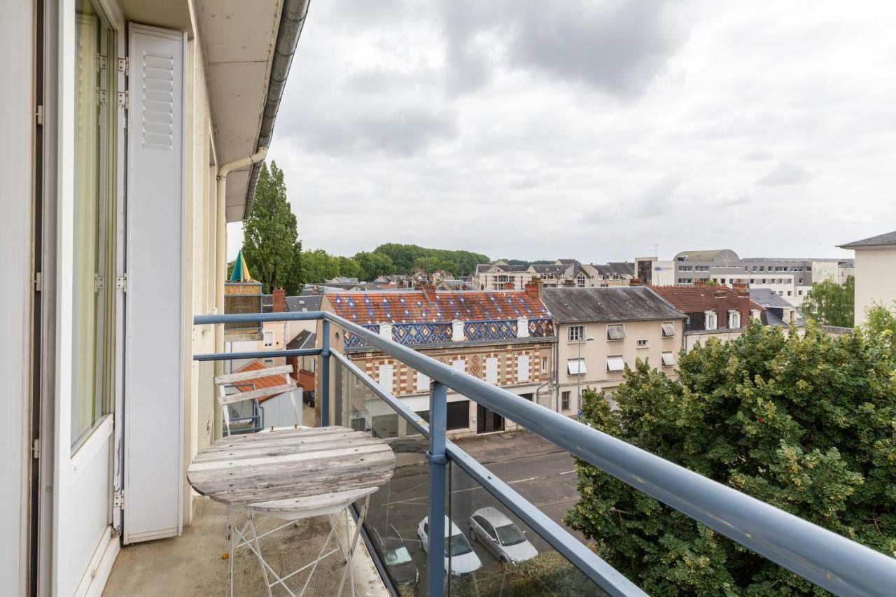 Appart T3 Bien Situe A Bourges + Wifi Eksteriør billede