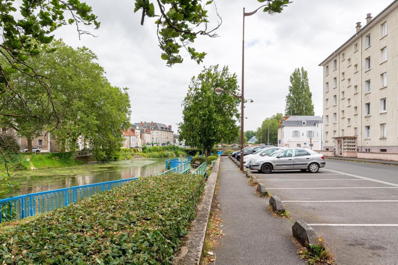 Appart T3 Bien Situe A Bourges + Wifi Eksteriør billede